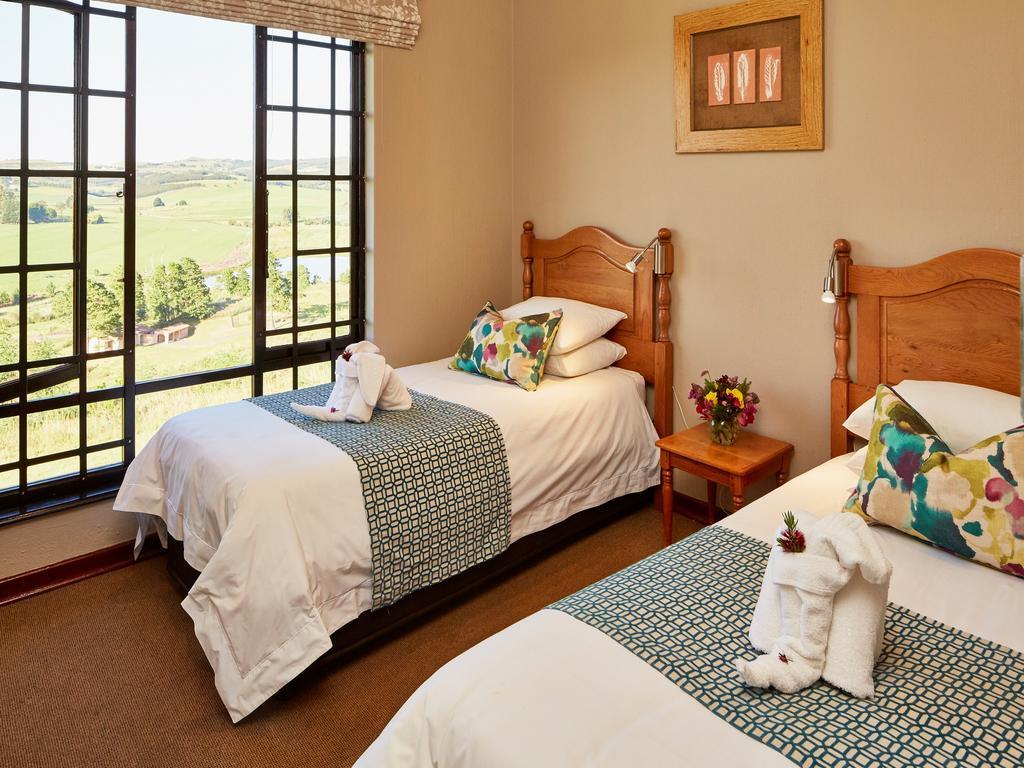 First Group Midlands Saddle And Trout Hotell Mooirivier Exteriör bild