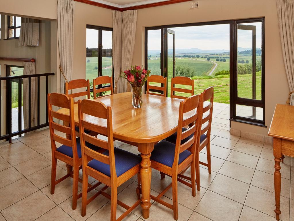 First Group Midlands Saddle And Trout Hotell Mooirivier Exteriör bild