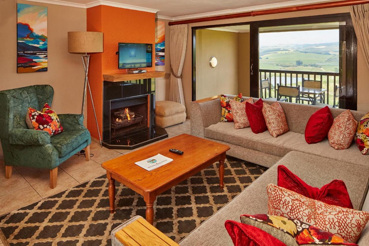 First Group Midlands Saddle And Trout Hotell Mooirivier Exteriör bild
